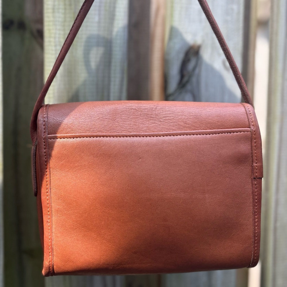 Coach Vintage Chrystie British Tan Crossbody - Picture 8 of 13
